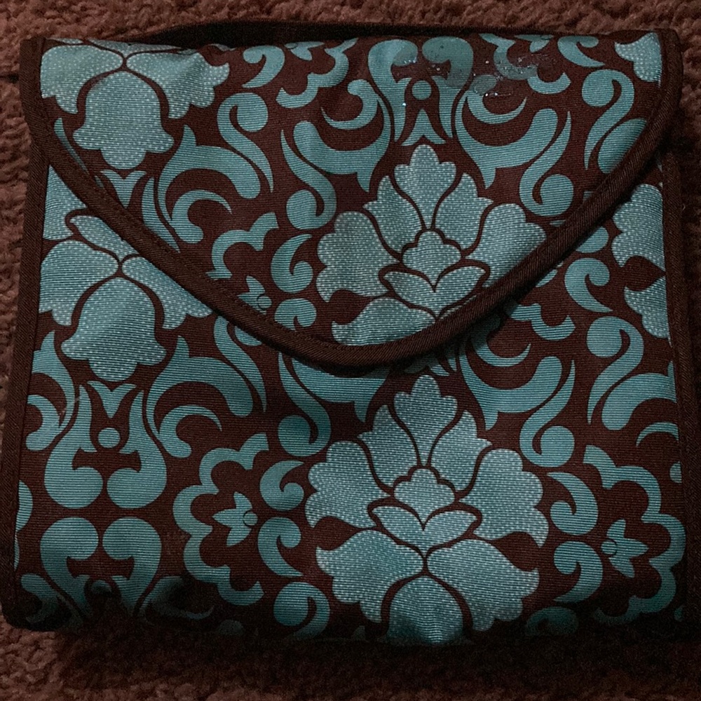 Makeup bag